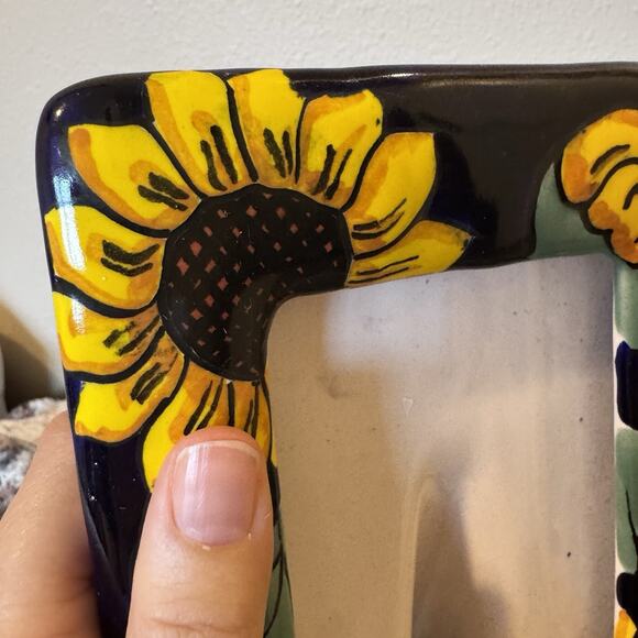 Hand Painted Frame Bright Sunflower Made In Mexico Pottery 3.5 x 5" Photo Art - Picture 3 of 6